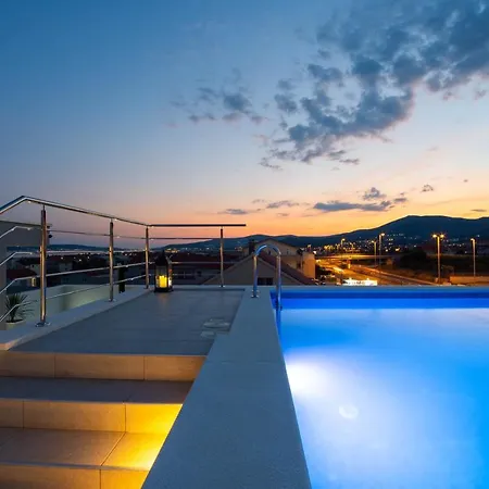 Luxury Danica With A Private Rooftop Pool * Kaštela