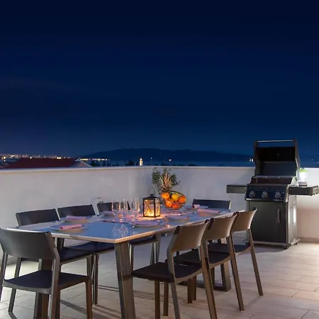 公寓 Luxury Danica With A Private Rooftop Pool *