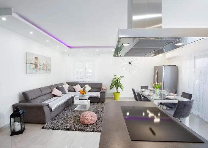 Apartman Luxury Danica With A Private Rooftop Pool *