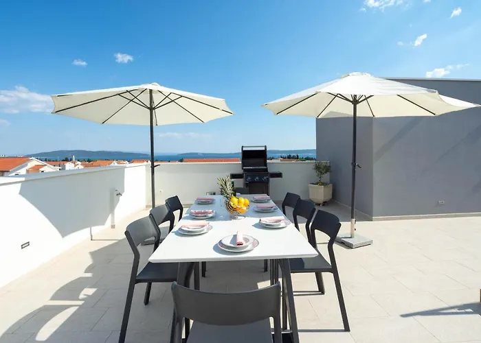 Luxury Danica With A Private Rooftop Pool *